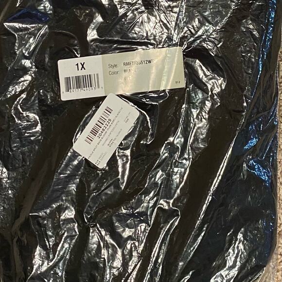 Rachel Roy Najila Split back blouse black 1X mock collar plus size - Picture 3 of 3